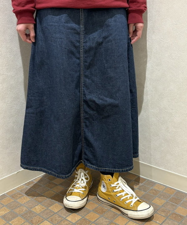葵さんの「BEAMS WOMEN｜【別注】BUZZ RICKSON'S / シャンブレー ロングスリーブ シャツ」を使ったコーディネート