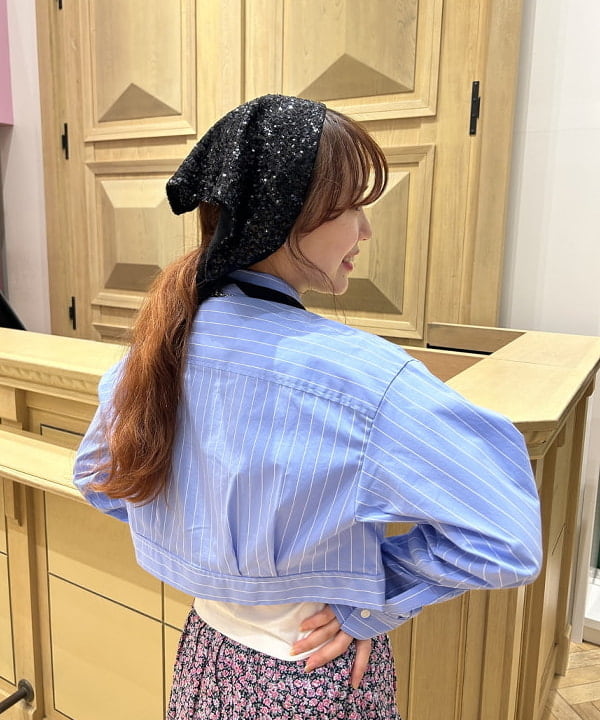 渡邊 舞さんの「BEAMS WOMEN｜I Hate Monday / flower lace ストッキング black」を使ったコーディネート
