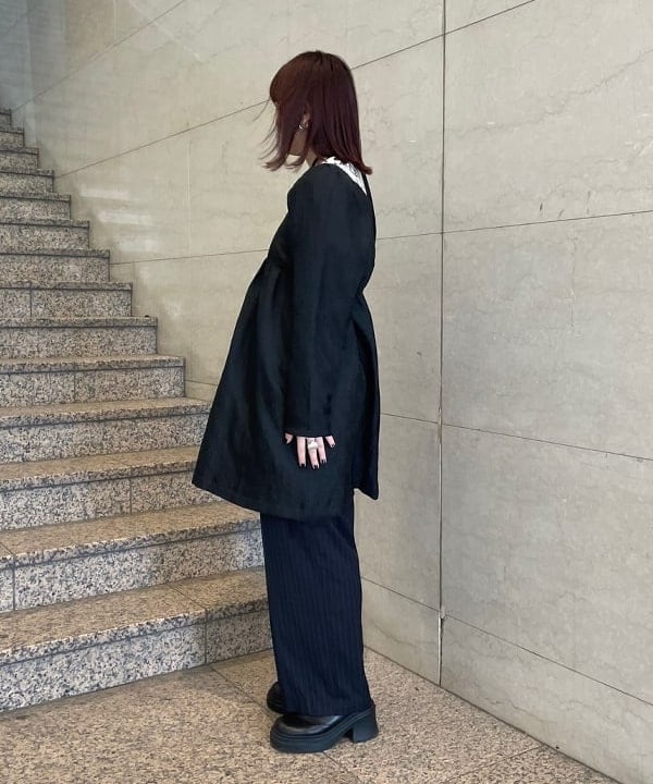 田中 里実さんの「BEAMS WOMEN｜Ray BEAMS / フクレ ジャカード スクエアネック ミニワンピース」を使ったコーディネート