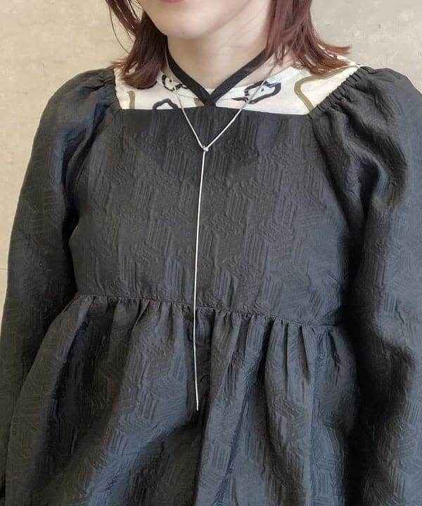 田中 里実さんの「BEAMS WOMEN｜Ray BEAMS / フクレ ジャカード スクエアネック ミニワンピース」を使ったコーディネート