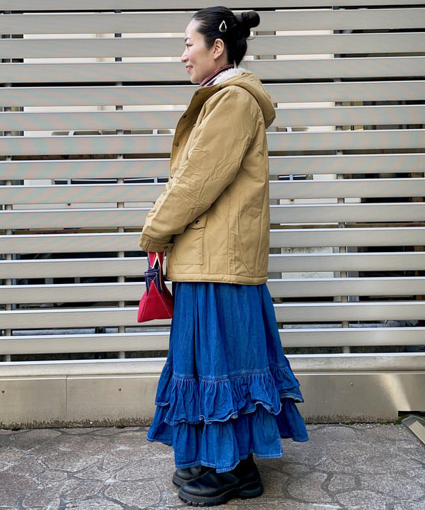 コウリキ　マミさんの「BEAMS WOMEN｜L.L.Bean × BEAMS PLUS ＆ BEAMS BOY / Deep Bottom Deluxe Boat and Tote Mini」を使ったコーディネート