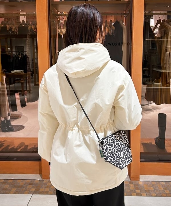 川口 恵さんの「BEAMS WOMEN｜Ray BEAMS / 14G リブ タートルネック ニット」を使ったコーディネート