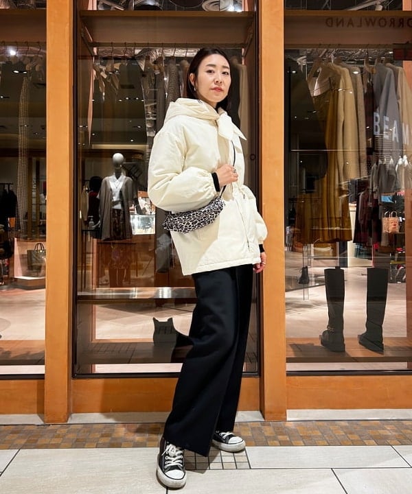 川口 恵さんの「BEAMS WOMEN｜Ray BEAMS / 14G リブ タートルネック ニット」を使ったコーディネート