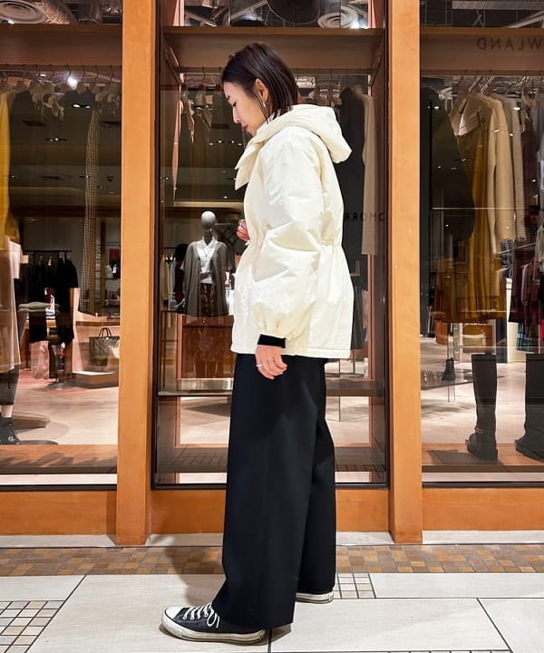 川口 恵さんの「BEAMS WOMEN｜Ray BEAMS / 14G リブ タートルネック ニット」を使ったコーディネート