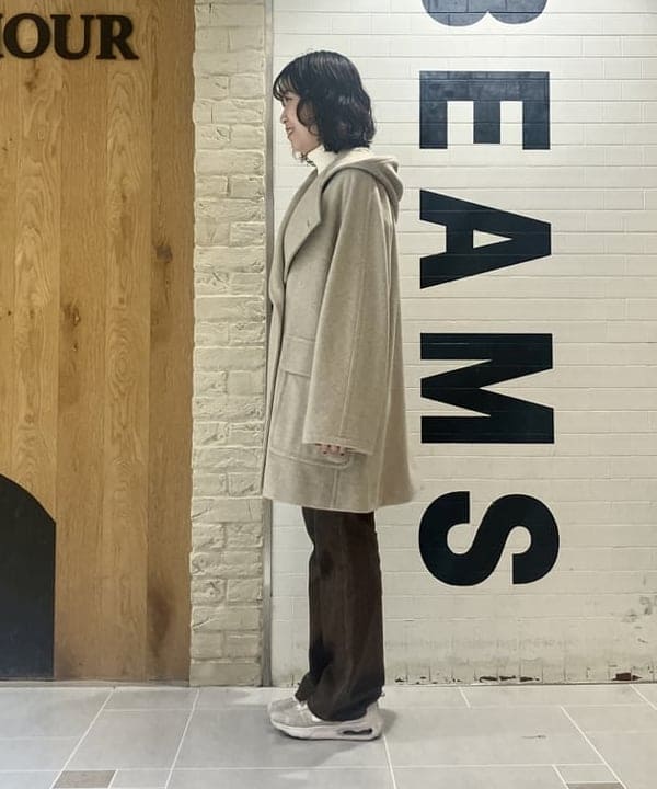 よしだゆりさんの「BEAMS WOMEN｜ORCIVAL /  ライト モッサコート」を使ったコーディネート