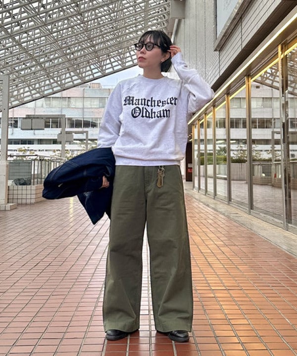 なるみさんの「1940'sディテール ワイドチノパンツ」を使ったコーディネート