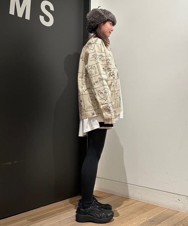 佐藤 亜美さんの「BEAMS WOMEN｜FALKE / 48790 FAMILY TIGHTS WOMEN」を使ったコーディネート