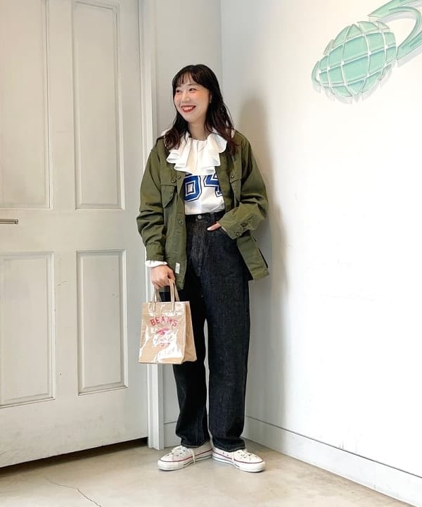 おのすさんの「BEAMS WOMEN｜BEAMS BOY / BBロゴ ショップバック」を使ったコーディネート