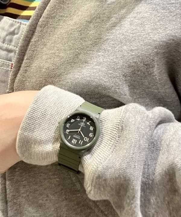 小原 もこさんの「BEAMS WOMEN｜CASIO / MQ24 COLOR」を使ったコーディネート