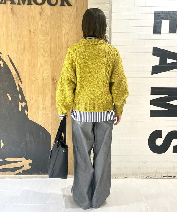 笠井 祐希さんの「BEAMS WOMEN｜ロンドンストライプ ボタンダウンシャツ」を使ったコーディネート