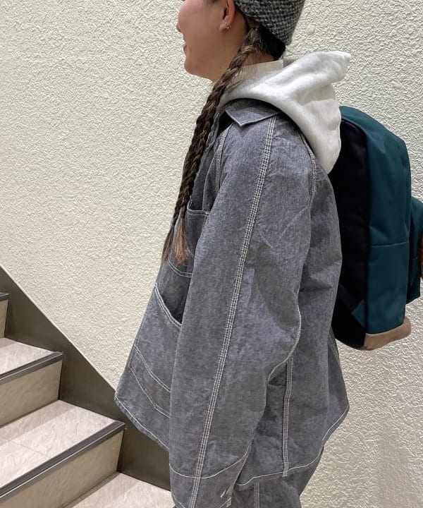 サイトウ　トモミさんの「JANSPORT / Right Pack」を使ったコーディネート