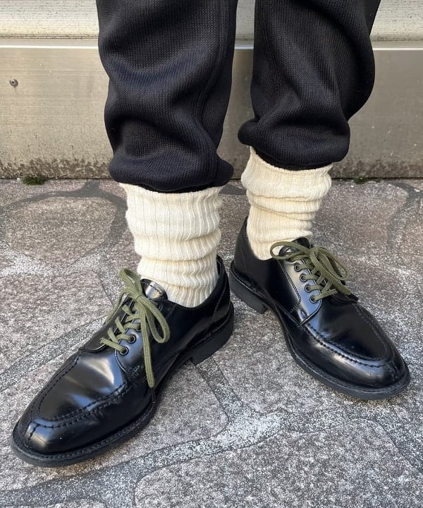 ミナミマリコさんの「BEAMS WOMEN｜BEAMS BOY / がま口 ビッグ ポーチ」を使ったコーディネート