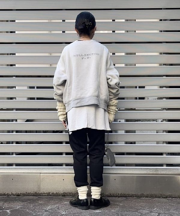 ミナミマリコさんの「BEAMS WOMEN｜BEAMS BOY / がま口 ビッグ ポーチ」を使ったコーディネート
