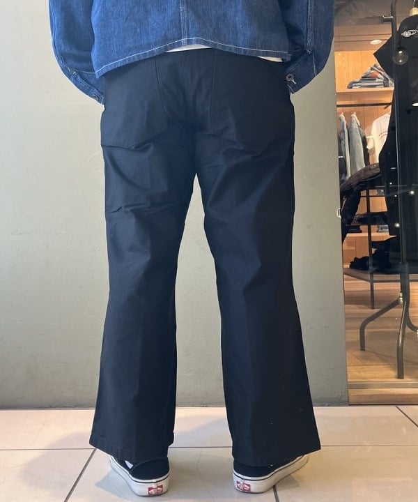 滝沢 一喜さんの「BEAMS WOMEN｜BEAMS PLUS / MIL Utility Trousers」を使ったコーディネート
