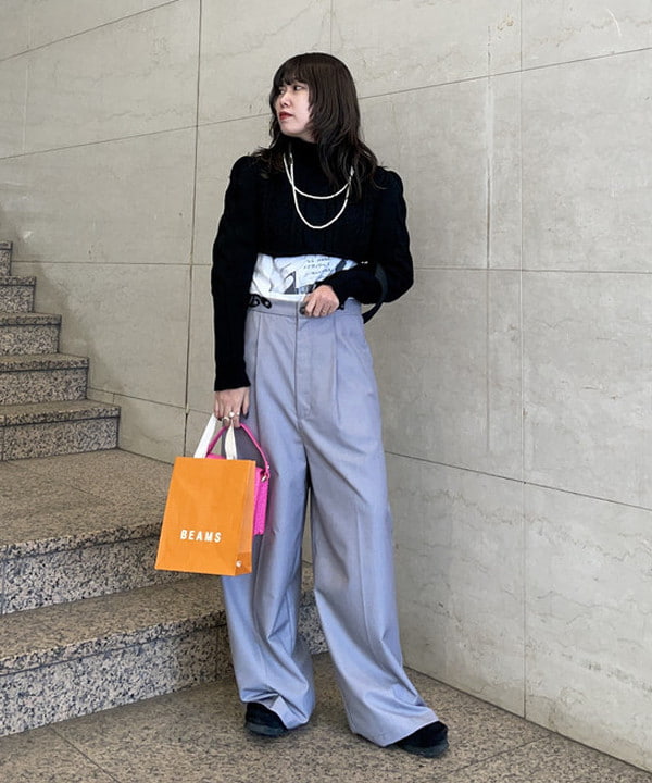あさまつ はづきさんの「BEAMS WOMEN｜Ray BEAMS / ビッグ シルエット サスペンダー付き パンツ」を使ったコーディネート