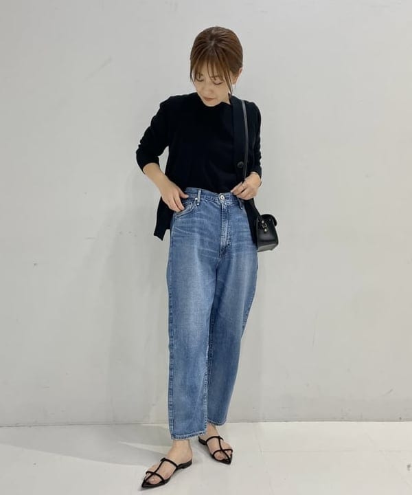 住吉　明佳さんの「BEAMS WOMEN｜ポインテッド ヌードサンダル .M」を使ったコーディネート