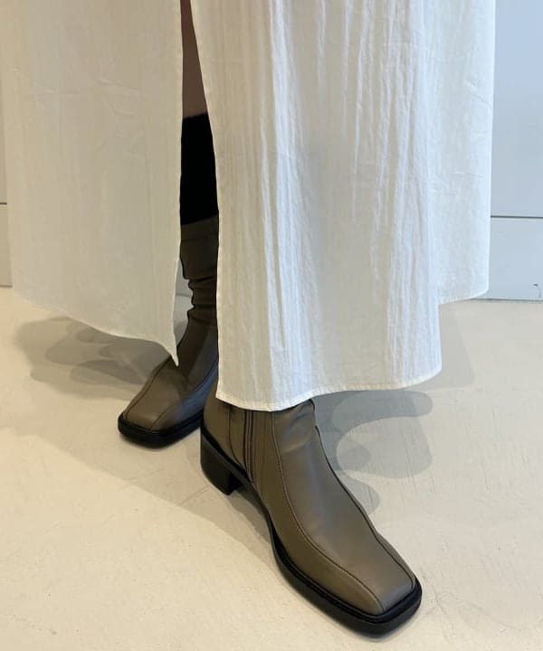 渡邊 舞さんの「BEAMS WOMEN｜Ray BEAMS / ストレッチ ショート ブーツ」を使ったコーディネート