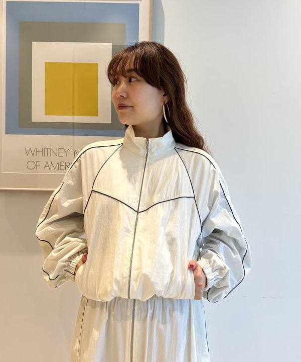 渡邊 舞さんの「BEAMS WOMEN｜Ray BEAMS / ストレッチ ショート ブーツ」を使ったコーディネート