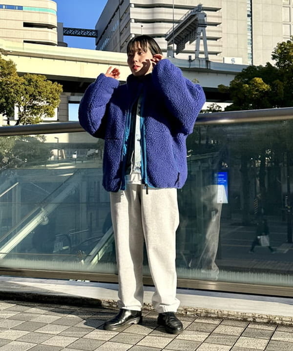 なるみさんの「BEAMS / テーパード スウェット パンツ」を使ったコーディネート