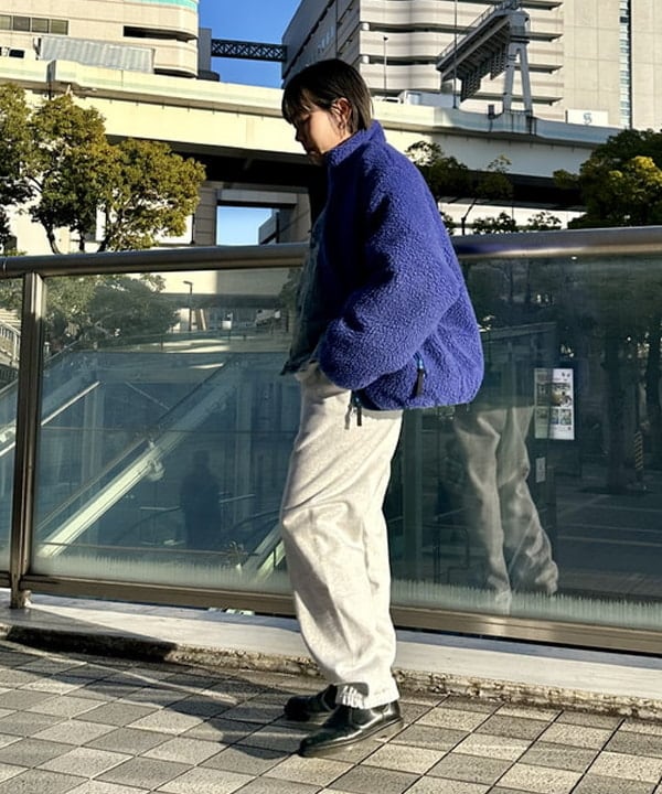 なるみさんの「BEAMS / テーパード スウェット パンツ」を使ったコーディネート