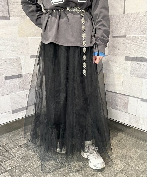 庭野 優紀さんの「BEAMS BOY / 樹脂 パール ロング ネックレス」を使ったコーディネート