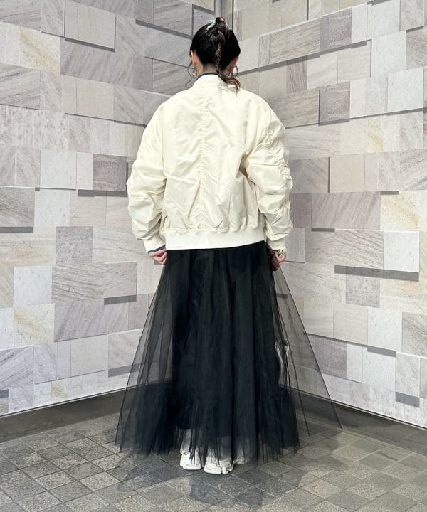 庭野 優紀さんの「BEAMS BOY / 樹脂 パール ロング ネックレス」を使ったコーディネート