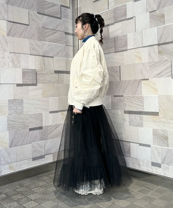 庭野 優紀さんの「BEAMS BOY / 樹脂 パール ロング ネックレス」を使ったコーディネート