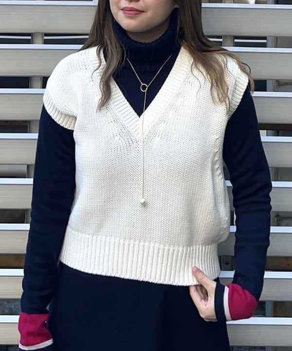 千田 静香さんの「BEAMS WOMEN｜BATONER / コットン ボンバー ベスト」を使ったコーディネート