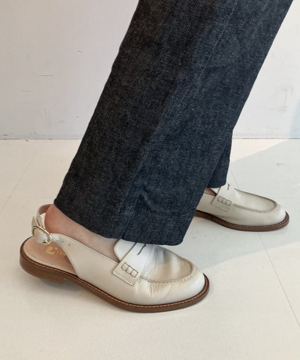 SAKAIさんの「BEAMS WOMEN｜エディター坪田あさみ × woadblue × Demi-Luxe BEAMS / 別注 2タック デニムパンツ」を使ったコーディネート