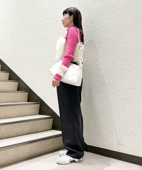 庭野 優紀さんの「DIR 69 &times; Ray BEAMS / 別注 2way カフス」を使ったコーディネート