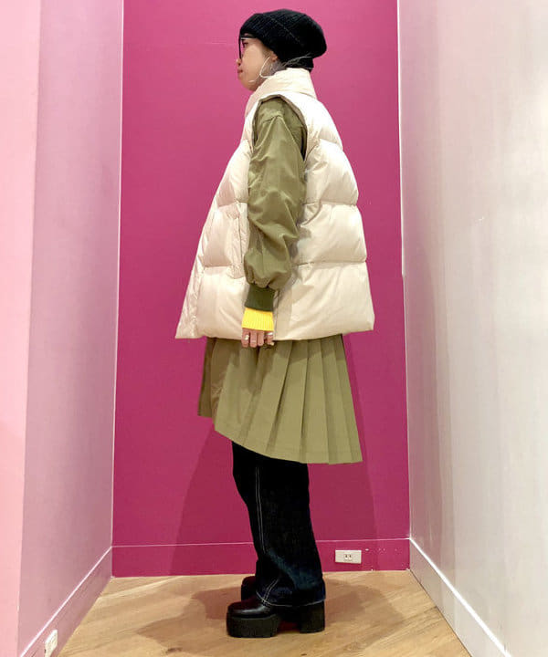 椎葉 未琴さんの「BEAMS WOMEN｜Ray BEAMS / ダウン ベスト」を使ったコーディネート