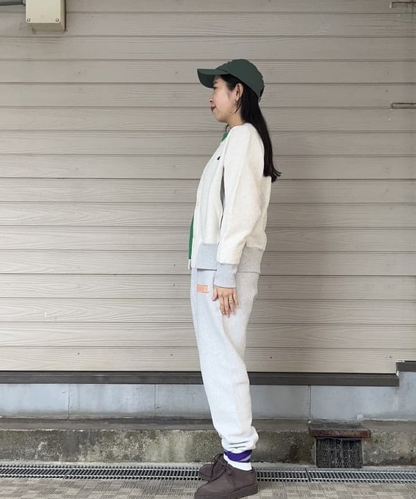 ミナミマリコさんの「BEAMS WOMEN｜Champion × BEAMS BOY / 別注 リバースウィーブ(R) スナップカーディガン」を使ったコーディネート