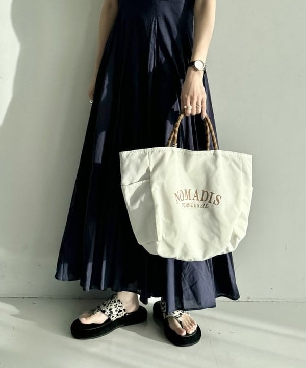 SANOさんの「BEAMS WOMEN｜【別注】MARIHA / 彗星 ソリッド ワンピース」を使ったコーディネート