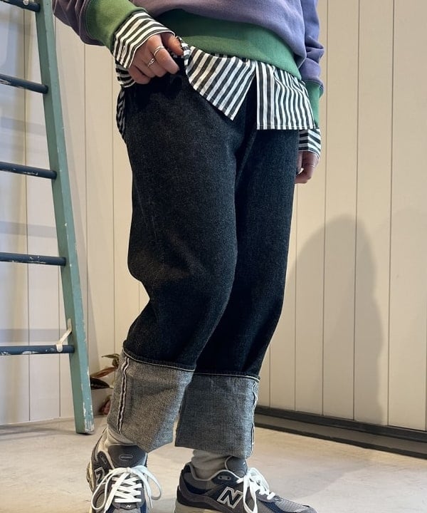 ナガオカ サキさんの「BEAMS WOMEN｜ロンドンストライプ ボタンダウンシャツ」を使ったコーディネート