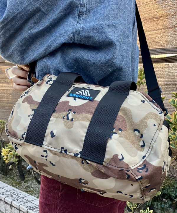 小原 もこさんの「BEAMS WOMEN｜【別注】BUZZ RICKSON'S / シャンブレー ロングスリーブ シャツ」を使ったコーディネート