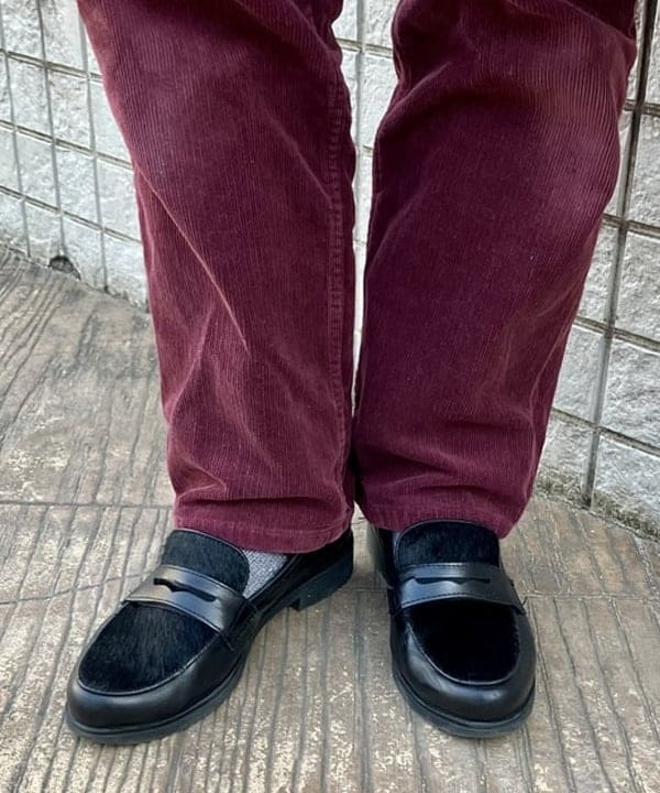 小原 もこさんの「BEAMS WOMEN｜【別注】BUZZ RICKSON'S / シャンブレー ロングスリーブ シャツ」を使ったコーディネート