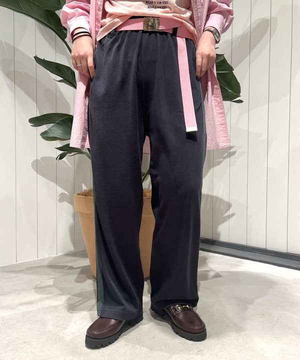 カスタニ モモノさんの「BEAMS WOMEN｜BEAMS BOY / USA テープベルト NEW」を使ったコーディネート