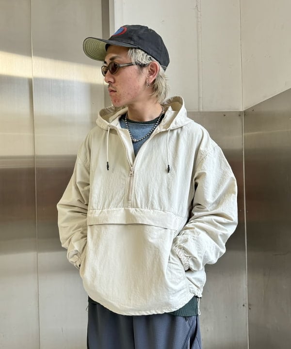 Ryohei Takataさんの「BEAMS WOMEN｜BEAMS / テック カーゴパンツ」を使ったコーディネート