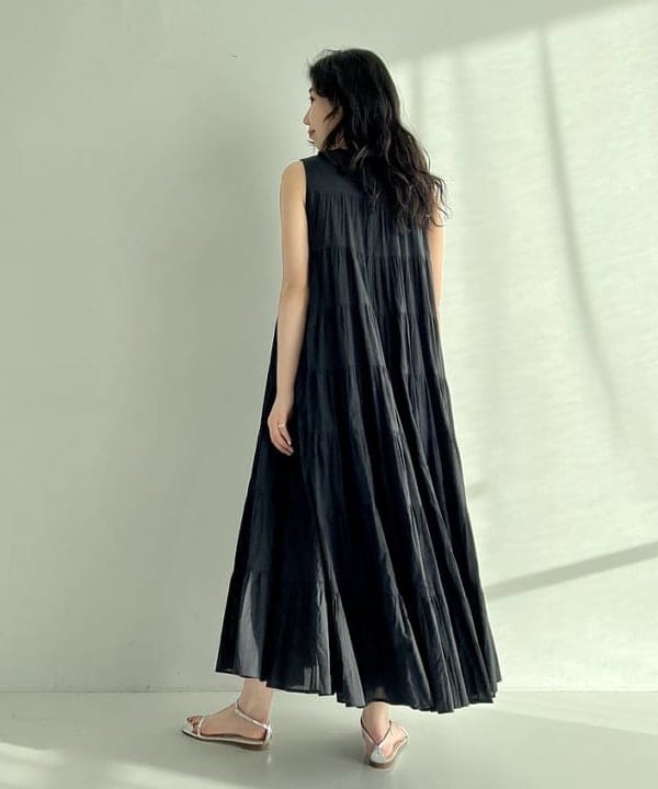 中丸　栞さんの「BEAMS WOMEN｜MARIHA / ミューズのドレス」を使ったコーディネート