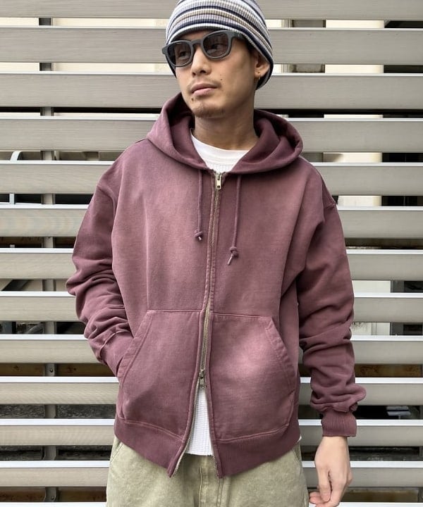 ホサカさんの「BEAMS WOMEN｜BEAMS / ヴィンテージライク フェード フルジップフーディ」を使ったコーディネート