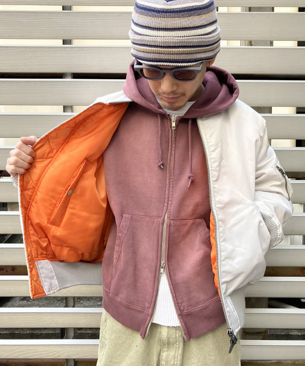 ホサカさんの「BEAMS WOMEN｜BEAMS / ヴィンテージライク フェード フルジップフーディ」を使ったコーディネート