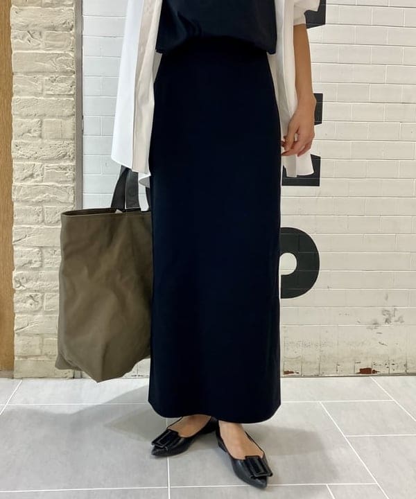 五十峯 さよさんの「BEAMS WOMEN｜シンプル タイト ニットスカート .M.」を使ったコーディネート
