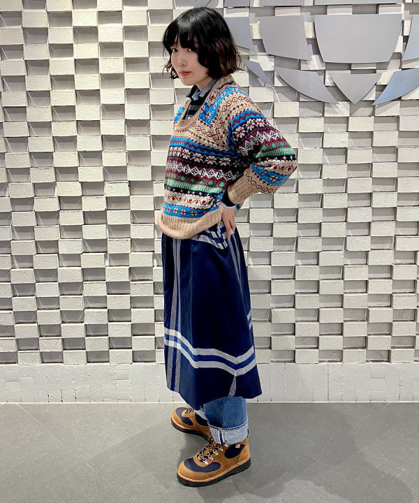 小原 もこさんの「BEAMS WOMEN｜BEAMS BOY / ラメ リブ クルー ソックス NEW」を使ったコーディネート