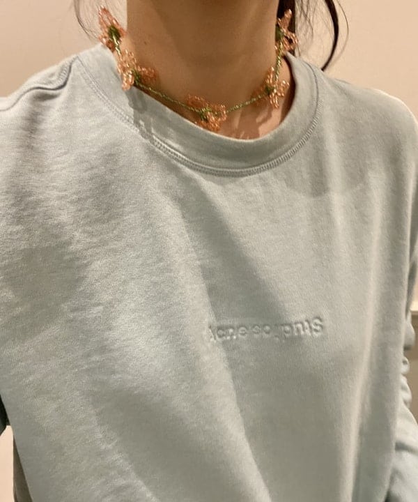 ayaさんの「BEAMS WOMEN｜designsix / ビーズ フラワー ネックレス」を使ったコーディネート