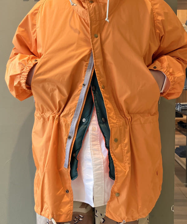 滝沢 一喜さんの「BEAMS WOMEN｜BEAMS PLUS / 2.5レイヤー ナイロン タッサー マウンテンパーカー」を使ったコーディネート