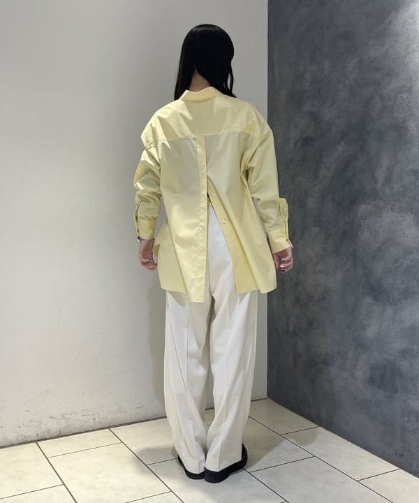 高木 菜央さんの「BEAMS WOMEN｜Demi-Luxe BEAMS / ソフト ドレープ タックパンツ」を使ったコーディネート
