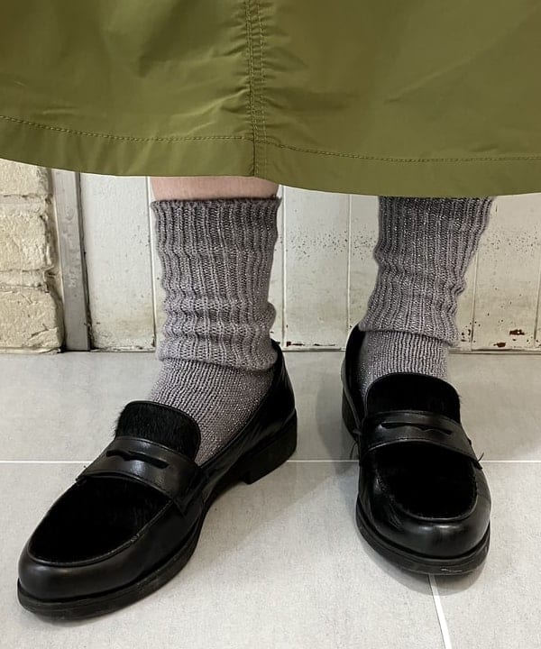 小原 もこさんの「BEAMS WOMEN｜【別注】BUZZ RICKSON'S / シャンブレー ロングスリーブ シャツ」を使ったコーディネート