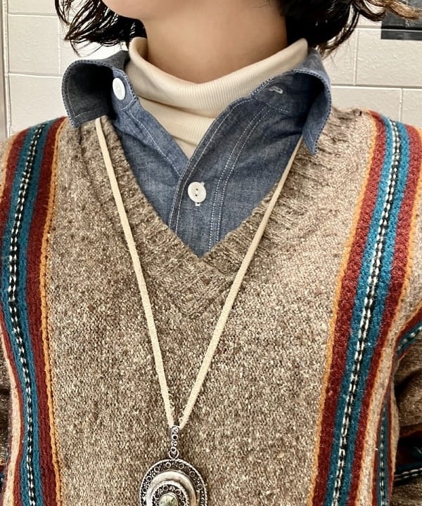 小原 もこさんの「BEAMS WOMEN｜【別注】BUZZ RICKSON'S / シャンブレー ロングスリーブ シャツ」を使ったコーディネート