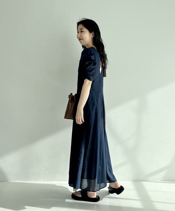 中丸　栞さんの「BEAMS WOMEN｜Purpred / トング ピロー サンダル」を使ったコーディネート
