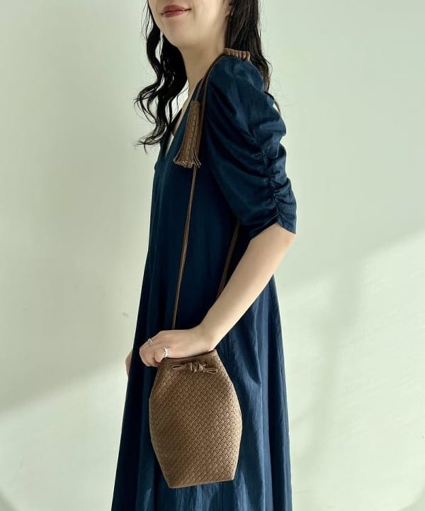 中丸　栞さんの「BEAMS WOMEN｜Purpred / トング ピロー サンダル」を使ったコーディネート